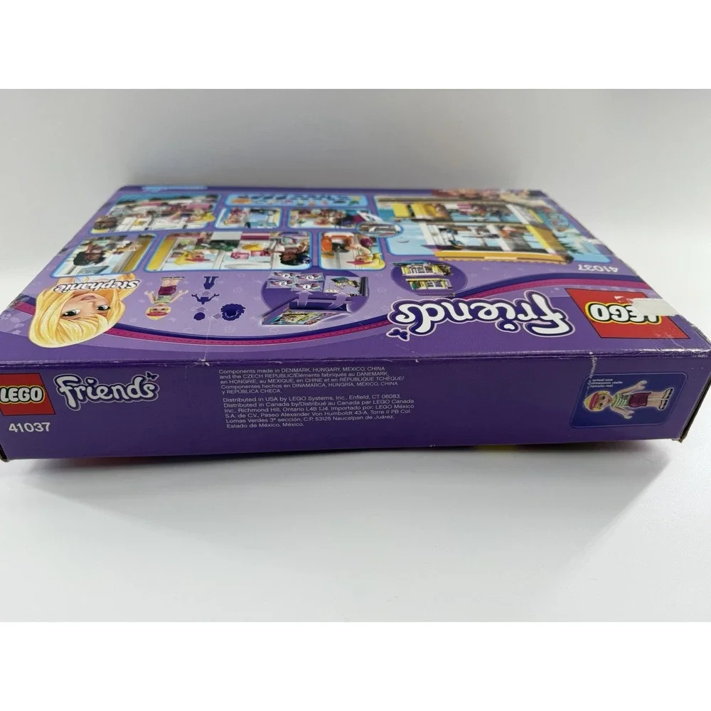 Lego Friends Stephanie's Beach House Set 41037 retired 369 Pieces